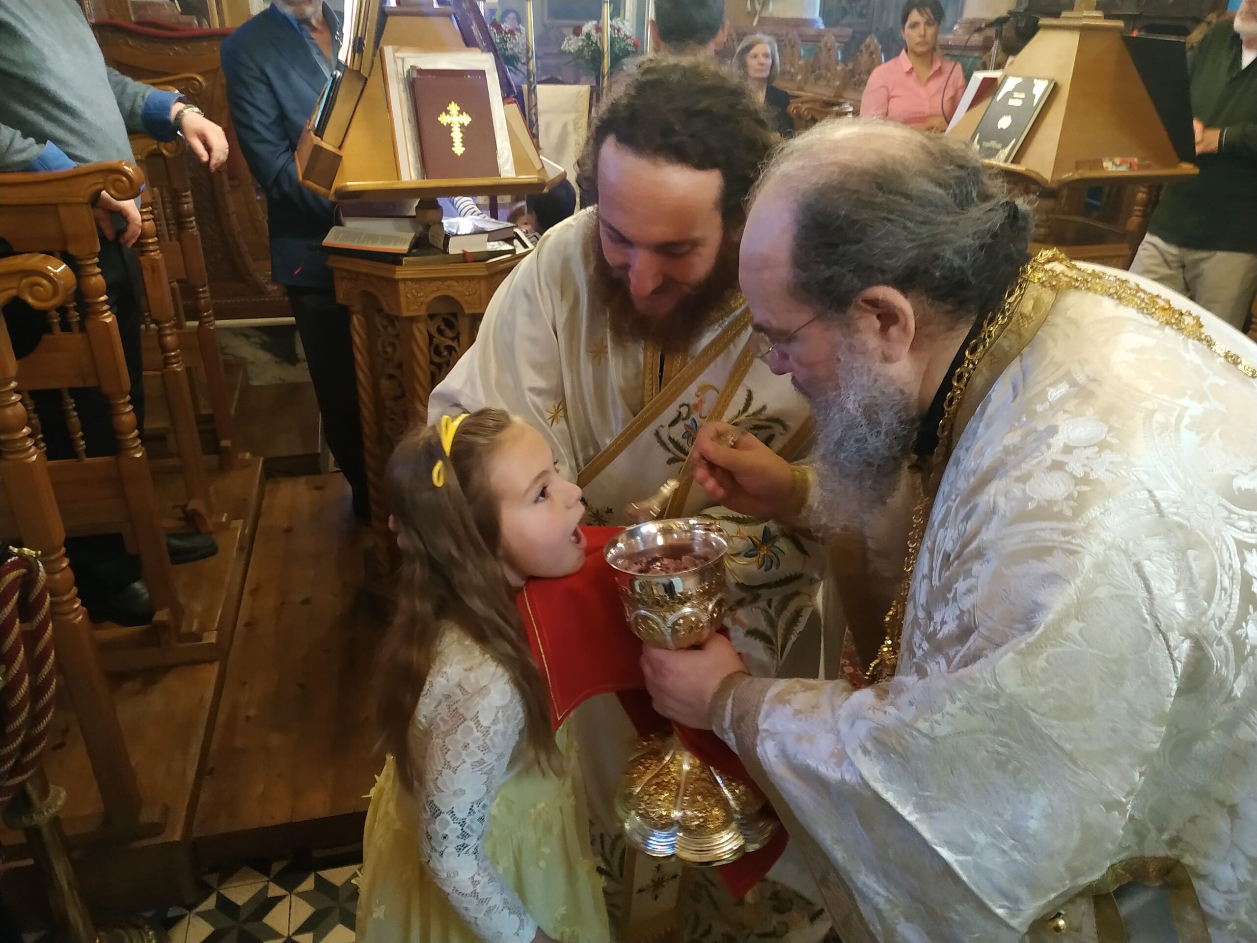 ΙΕΡΙΣΣΟΥ ΘΕΟΚΛΗΤΟΣ: ΟΣΟΙ ΕΛΕΥΘΕΡΑ ΚΑΙ ΕΚΟΥΣΙΑ ΖΗΤΗΣΟΥΝ ΝΑ ΚΟΙΝΩΝΗΣΟΥΝ ΤΩΝ ΑΧΡΑΝΤΩΝ ΜΥΣΤΗΡΙΩΝ, ΕΥΧΑΡΙΣΤΩΣ Η ΕΚΚΛΗΣΙΑ ΘΑ ΤΟΥΣ ΜΕΤΑΔΩΣΗ ΤΗ ΘΕΙΑ ΕΥΧΑΡΙΣΤΙΑ…