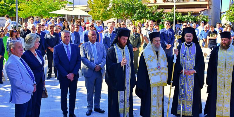 Η ΚΥΡΙΑΚΗ ΜΕΤΑ ΤΗΝ ΥΨΩΣΗ ΤΟΥ ΤΙΜΙΟΥ ΣΤΑΥΡΟΥ ΣΤΑ ΡΙΖΑ ΧΑΛΚΙΔΙΚΗΣ
