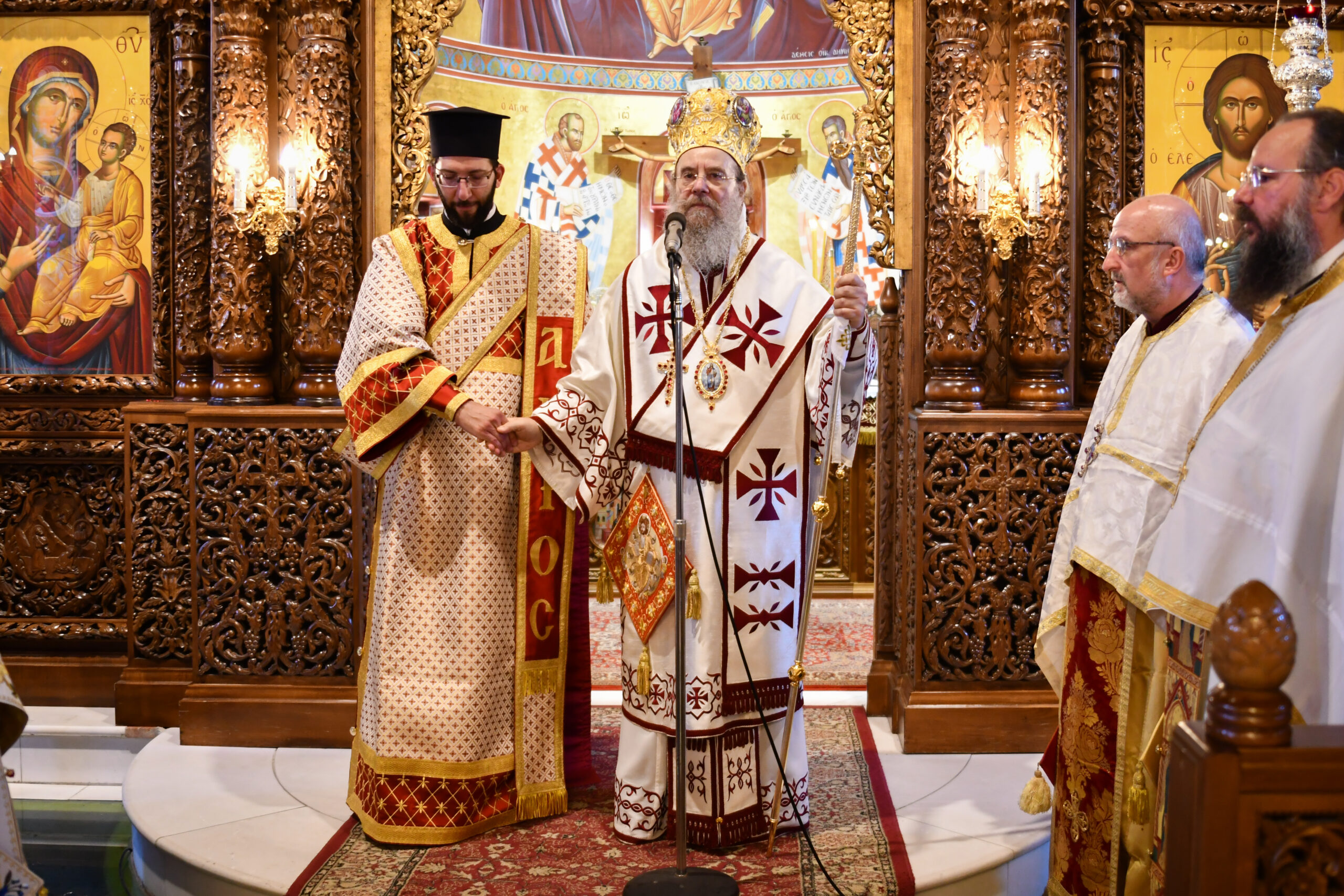 ΧΕΙΡΟΤΟΝΙΑ ΔΙΑΚΟΝΟΥ ΑΠΟ ΤΟΝ ΜΗΤΡΟΠΟΛΙΤΗ ΙΕΡΙΣΣΟΥ ΘΕΟΚΛΗΤΟ